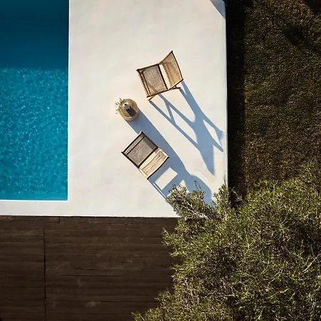 Kalas Seaview Residence, A Serene Sanctuary, By Thinkvilla ヴィラ